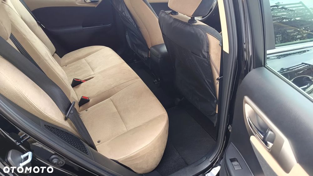 Lexus CT 200h Business Edition - 10