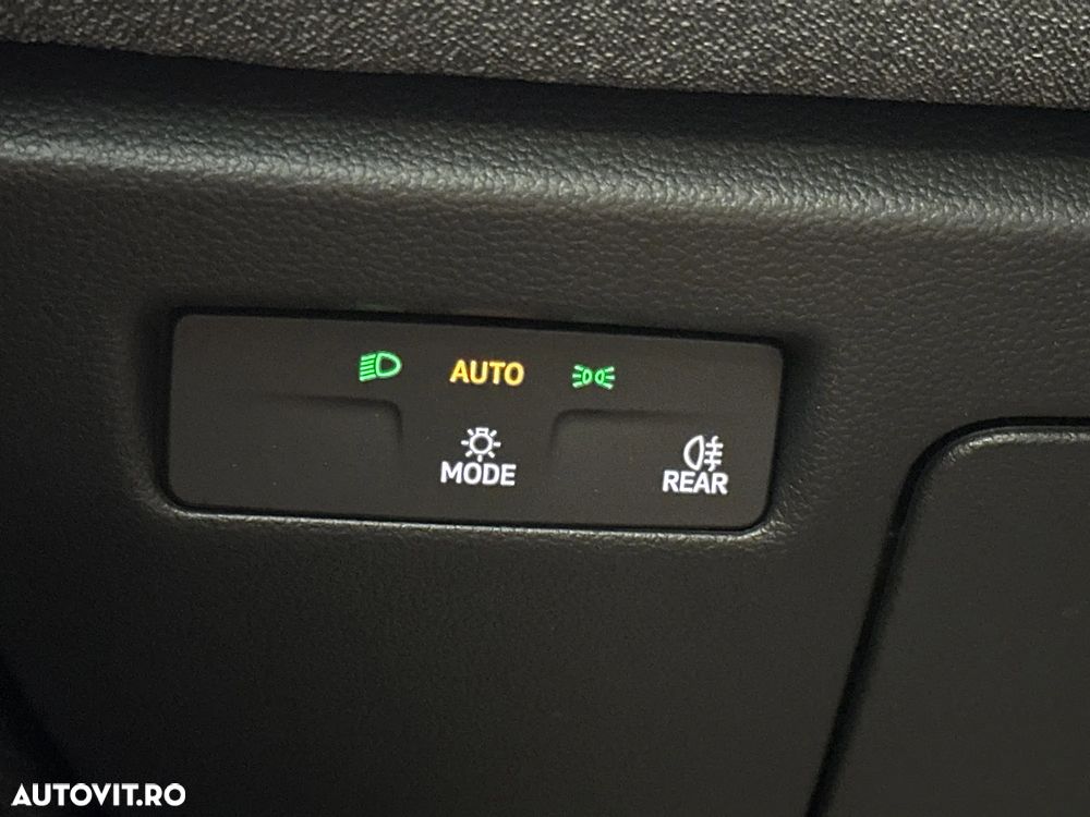 Volkswagen Passat Variant 1.5 eTSI DSG MHEV Base - 15