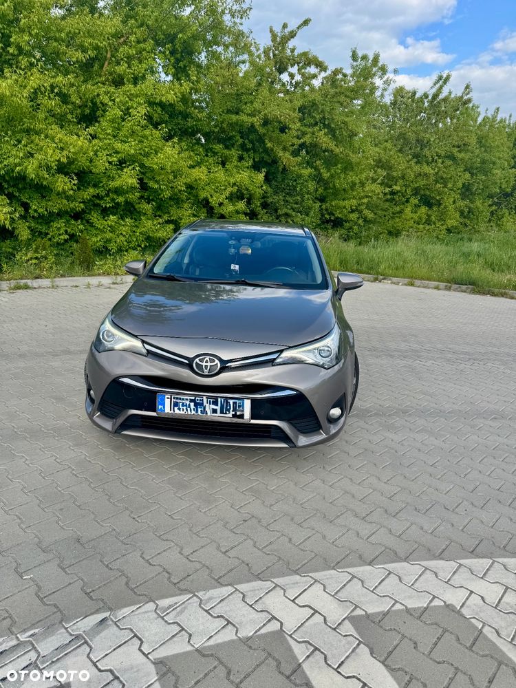 Toyota Avensis 2.0 D-4D Prestige - 9