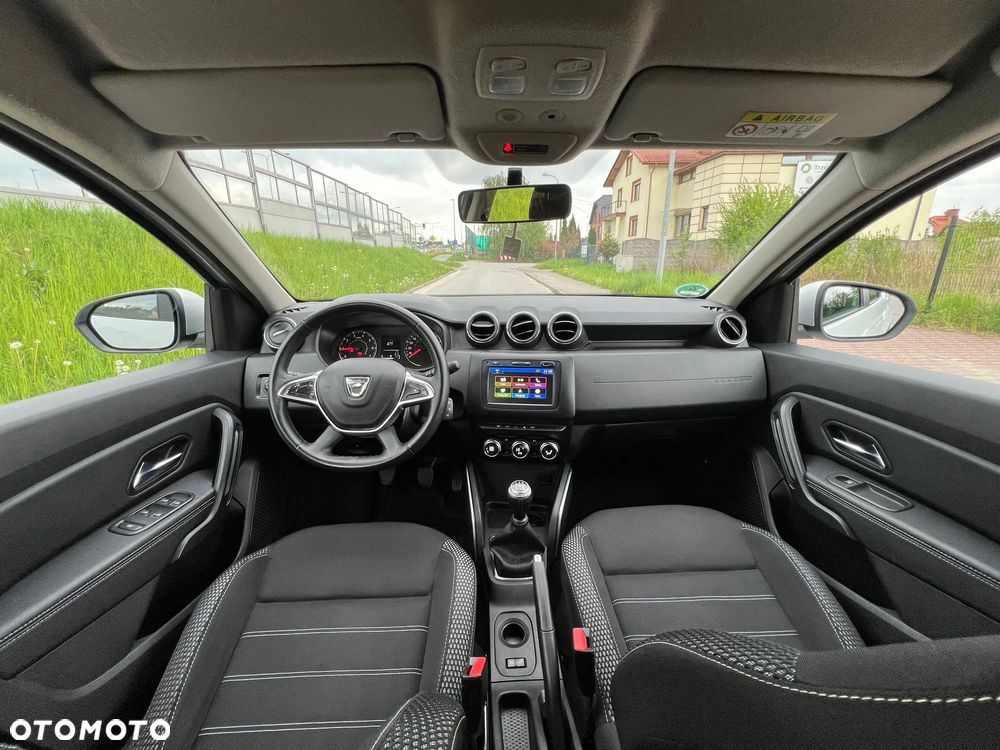 Dacia Duster 1.6 SCe Prestige - 26