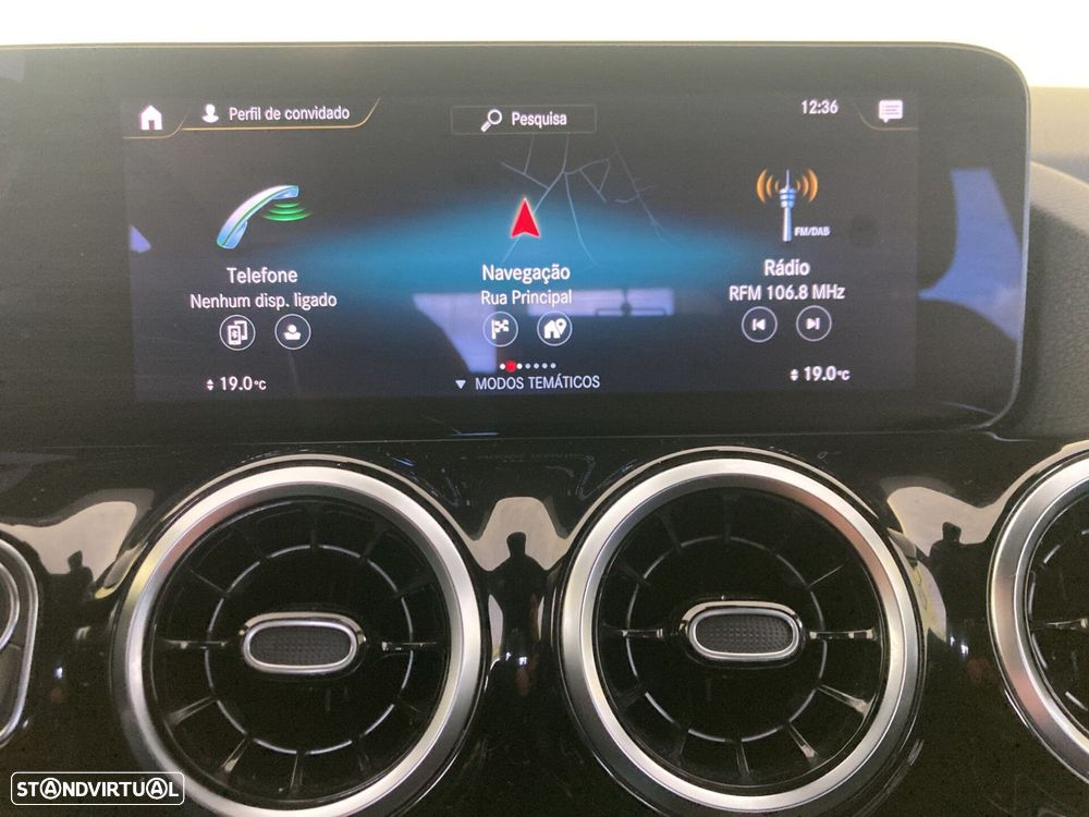 Mercedes-Benz GLA 180 d AMG Line - 20