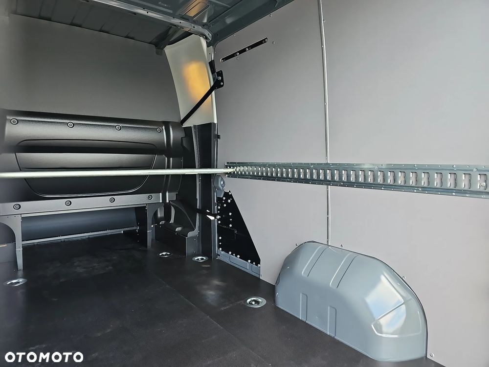 Renault Master L3H2 170KM AT9 Brygadowy - 17