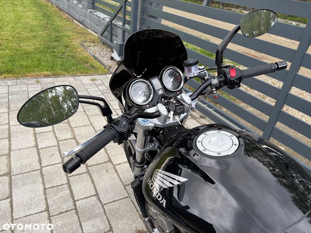 Honda Hornet - 20