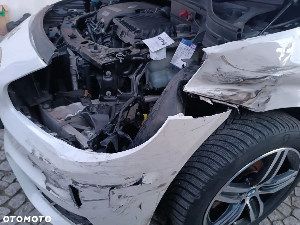 BMW Seria 2 218d Sport Line - 23