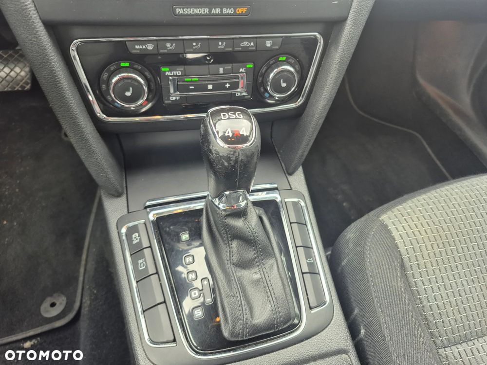 Skoda Superb 2.0 TDI 4x4 Ambition DSG - 8