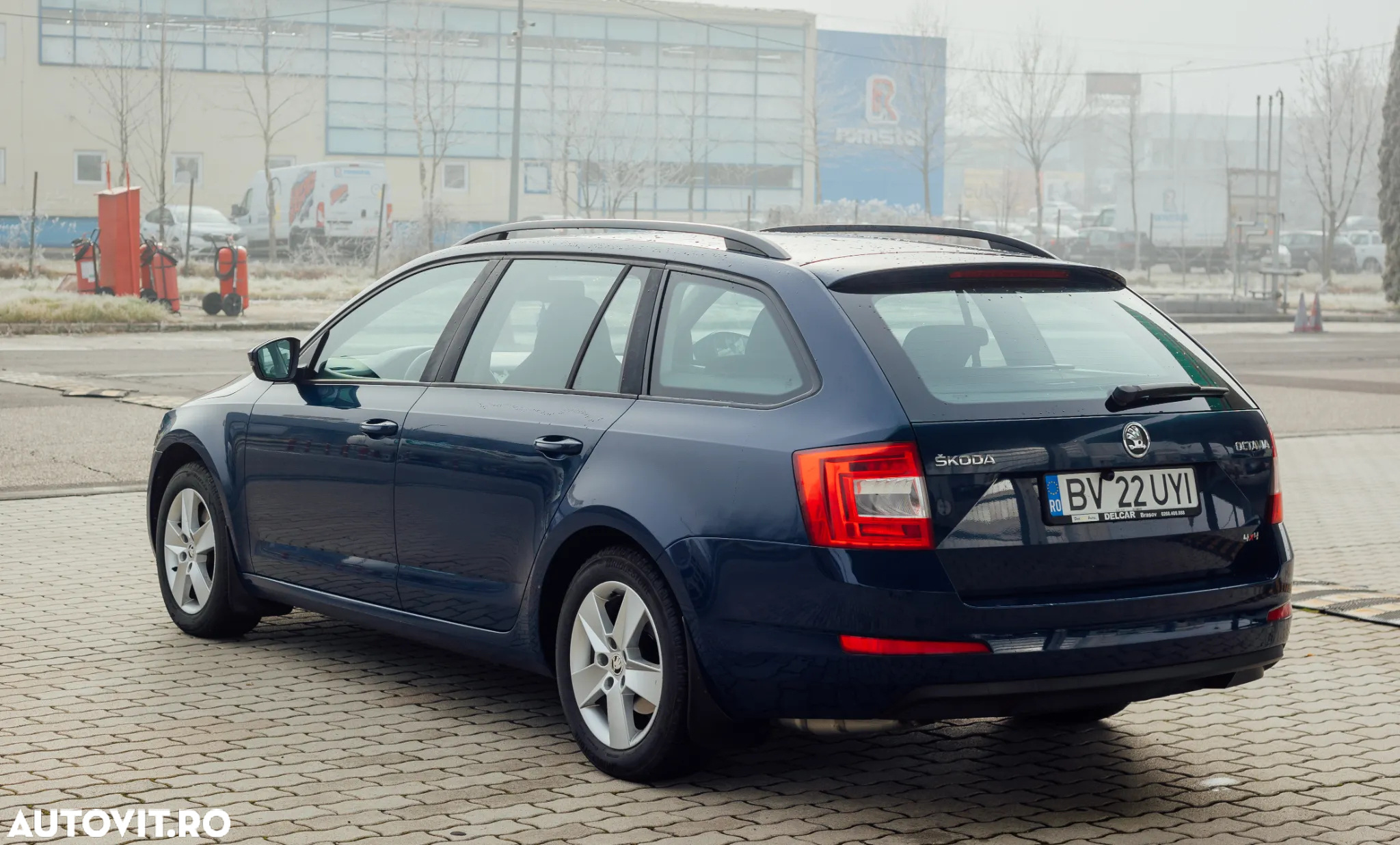 Skoda Octavia 1.8 TSI DSG 4X4 Style - 4