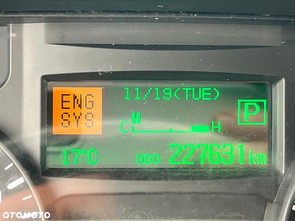 Mitsubishi Fuso 75C15 - 14