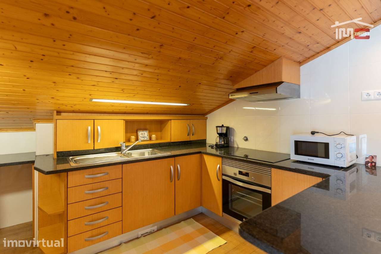 FANTASTICO APARTAMENTO T1 MOBILADO A 100 METROS DO SANTUARIO DE FAT... - Grande imagem: 2/17