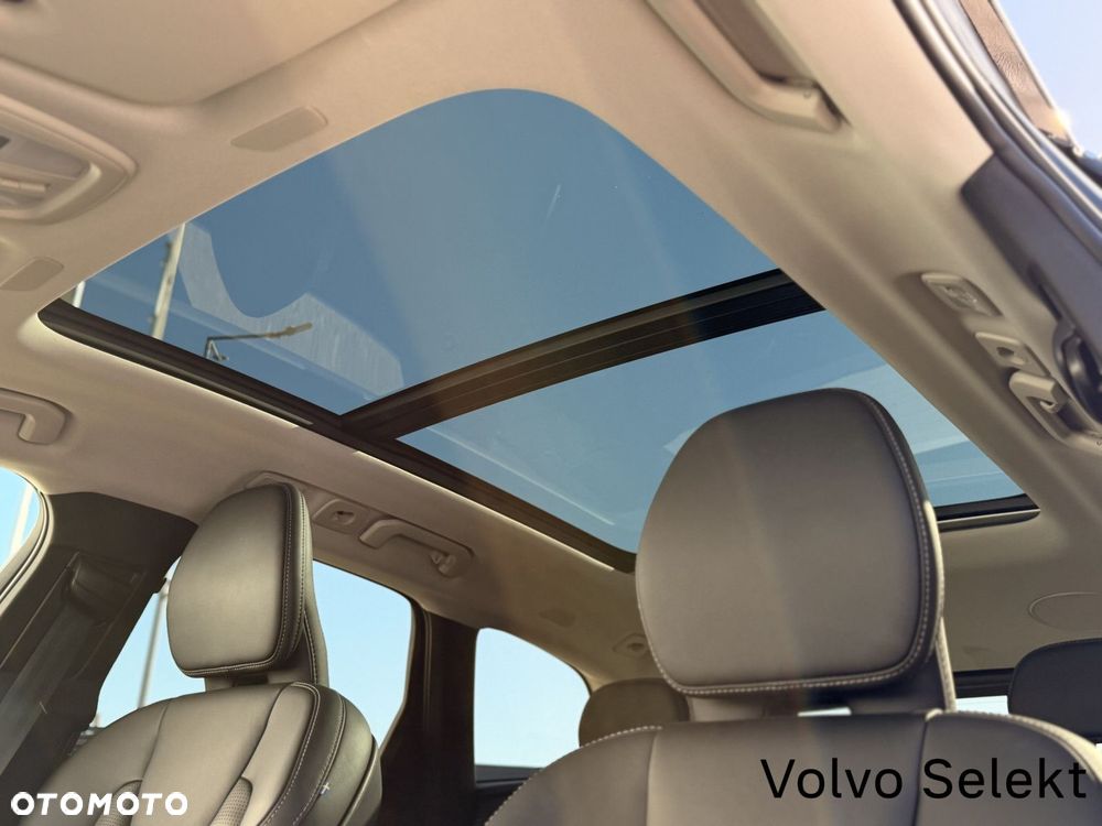 Volvo XC 60 - 30