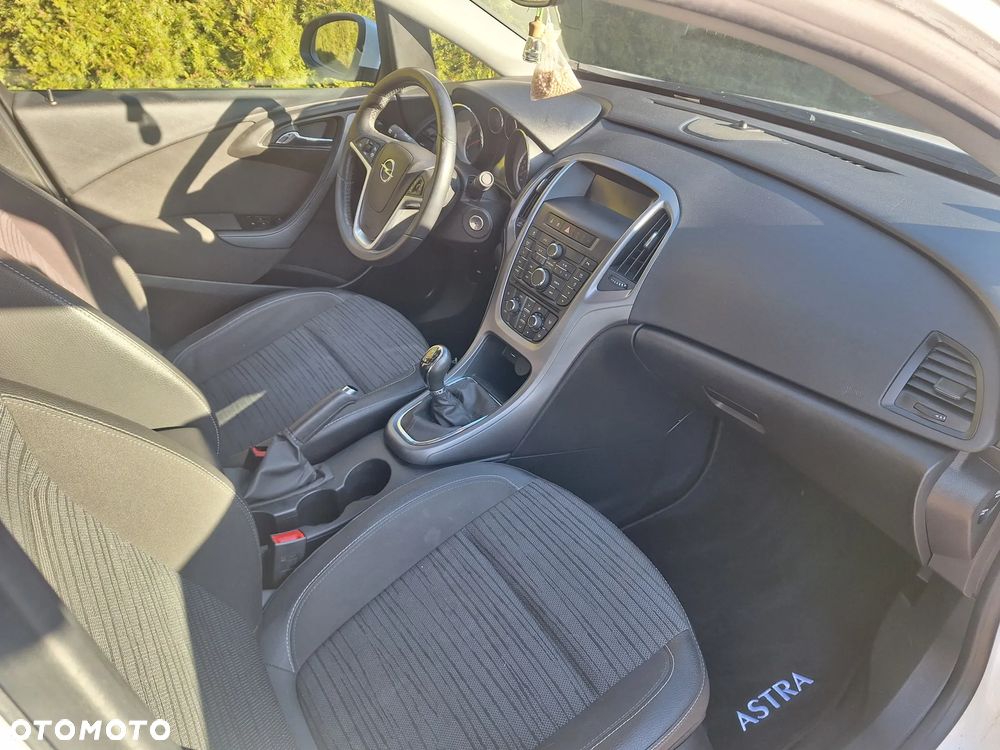 Opel Astra 1.4 T Active EU6 - 12