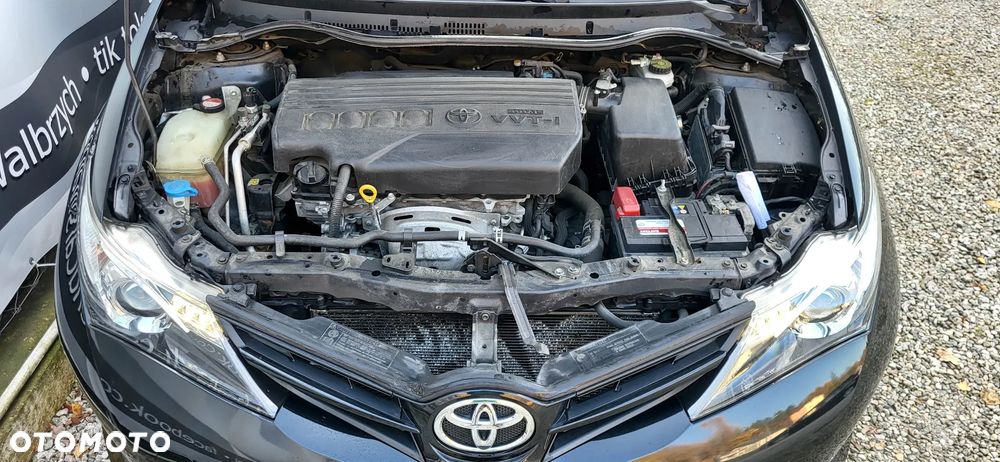 Toyota Auris 1.33 Dual-VVT-i Life - 24