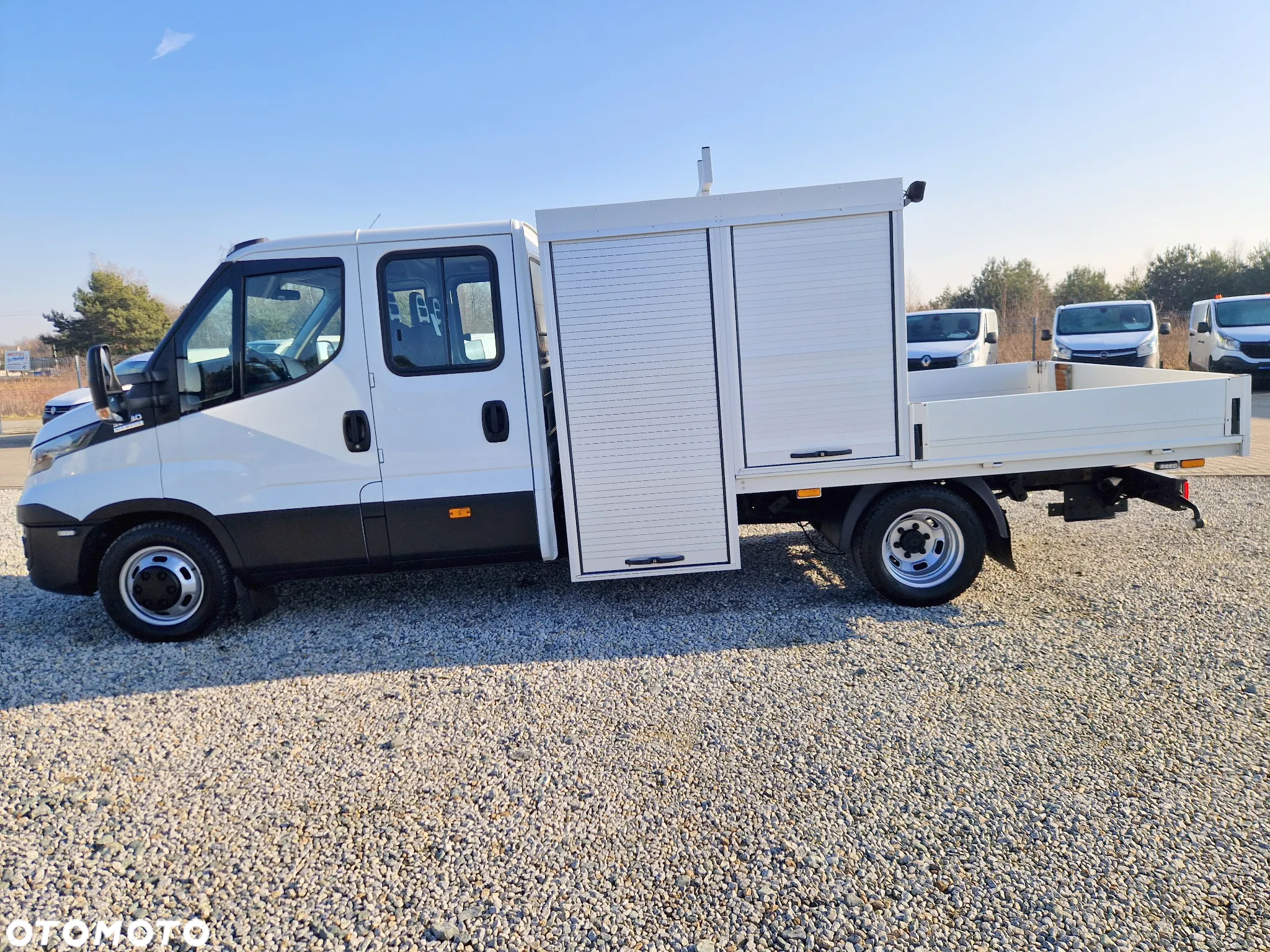 Iveco IVECO 35C13 2.3 HPI 130 KONNY KLIMA WEBASTO 8 BIEGOWY HIMATIC 7 OSOBOWA BRYGADÓWKA SKRZYNIA 3.5 METRA GWARANCJA - 2