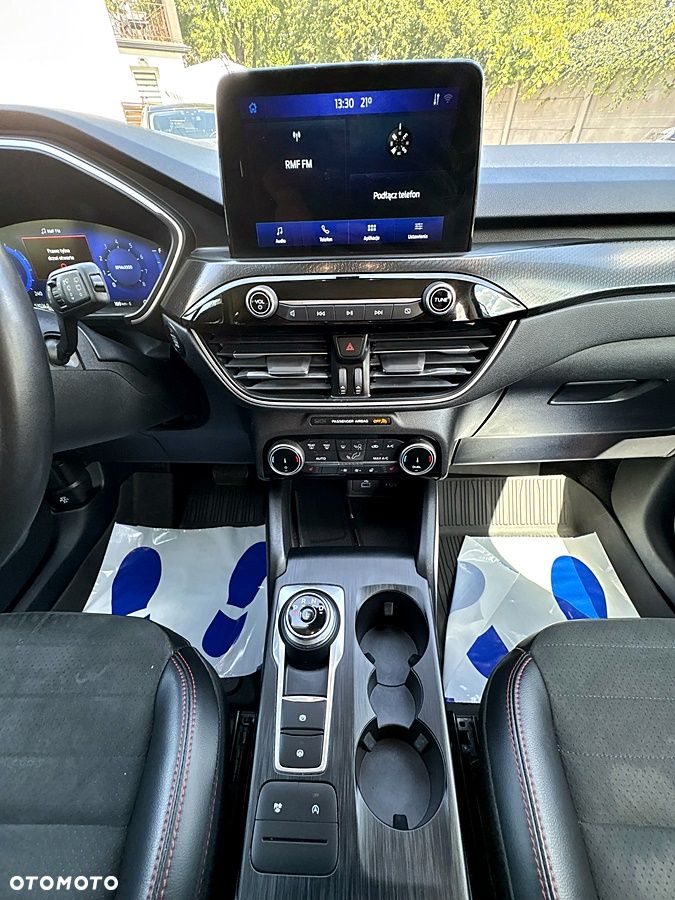 Ford Escape 2.0 EcoBoost AWD Titanium - 28