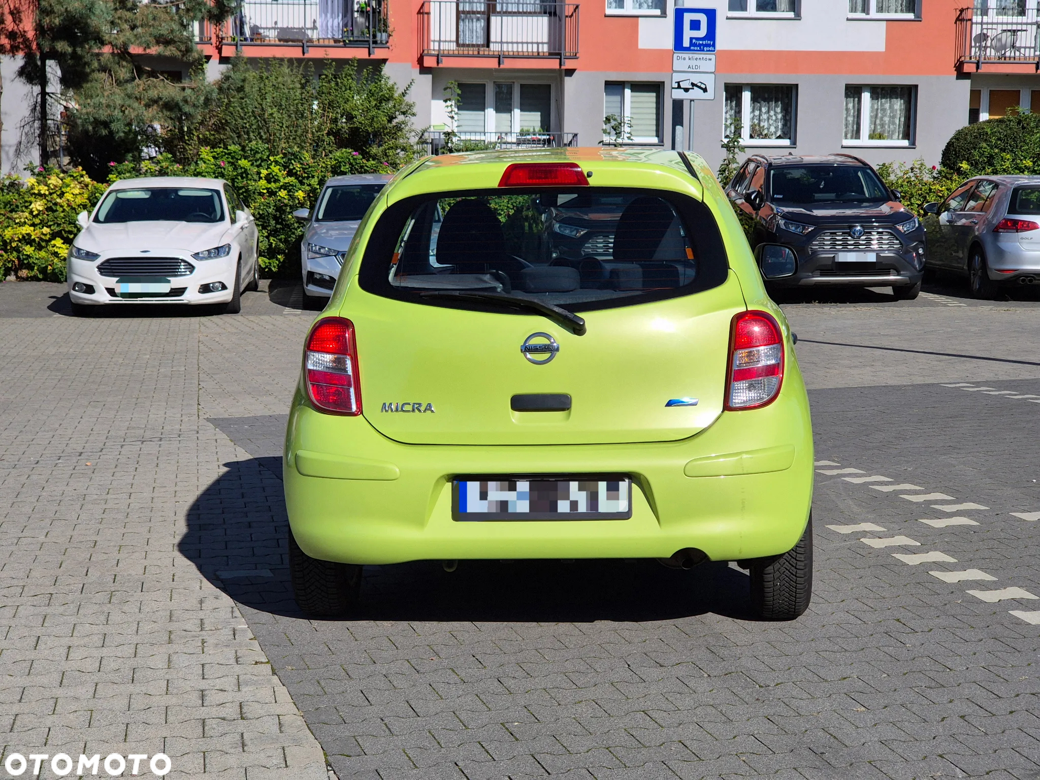 Nissan Micra - 2