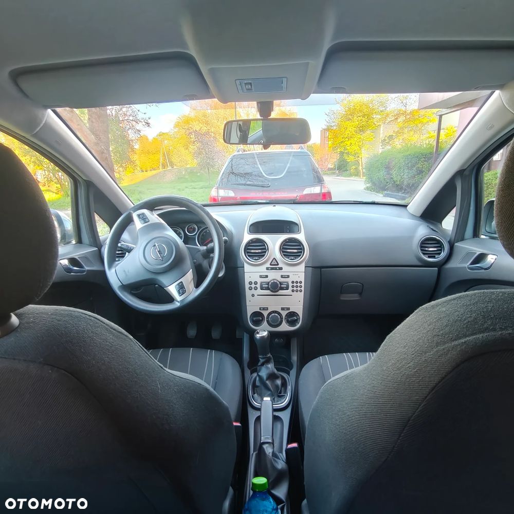 Opel Corsa 1.2 16V Cosmo - 8