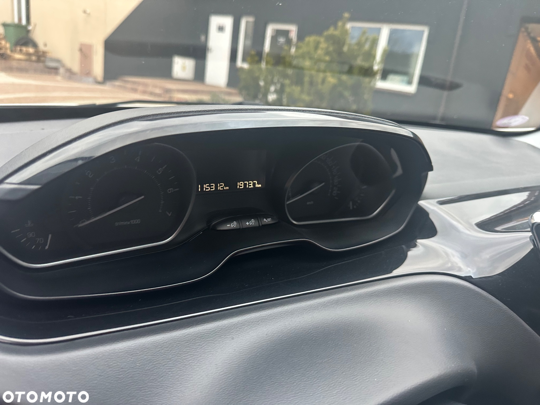Peugeot 208 PureTech 82 Start & Stop Active - 11