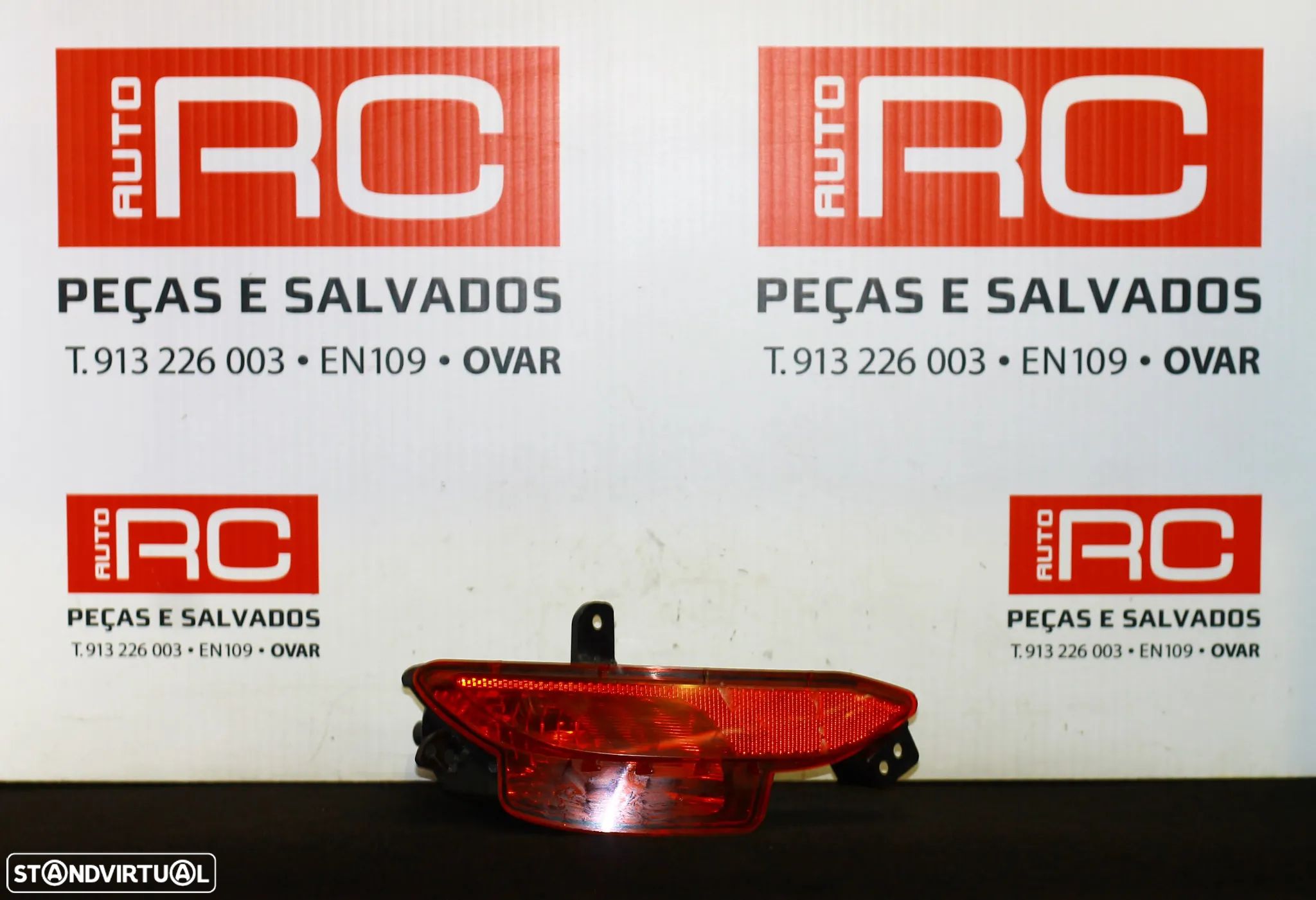 FAROL DE NEVOEIRO TRASEIRO DIREITO FIAT TIPO SW - 1