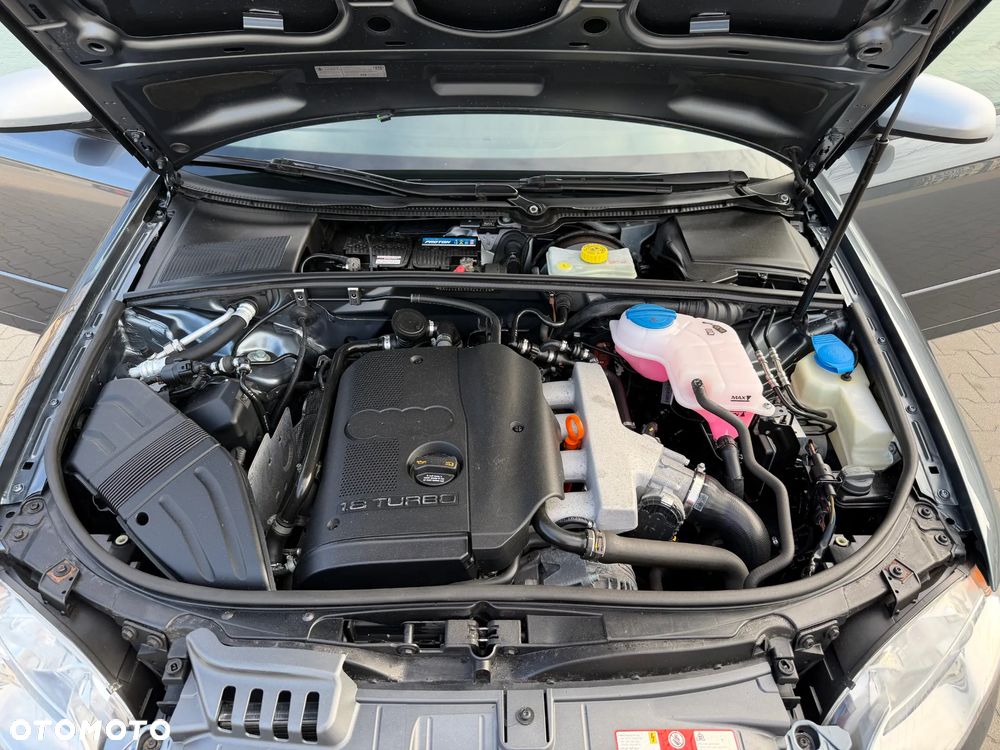 Audi A4 Limousine 1.8 T quattro - 19