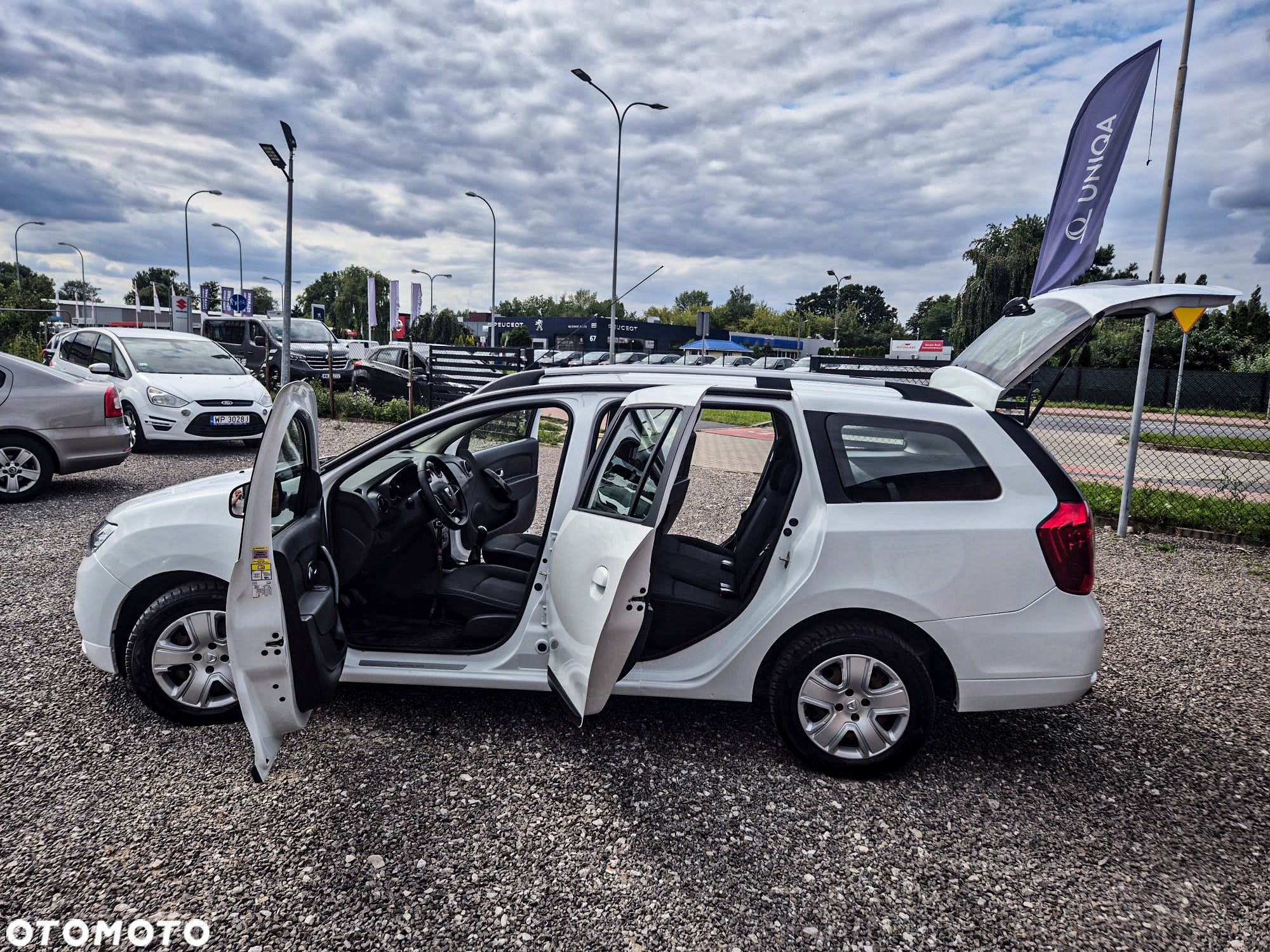 Dacia Logan MCV 1.2 16V Laureate - 13