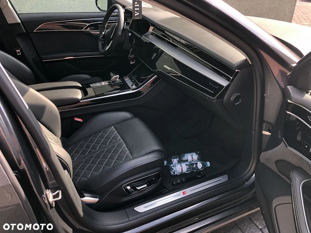 Audi S8 - 23
