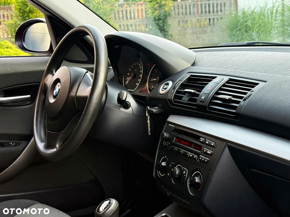 BMW Seria 1 - 36