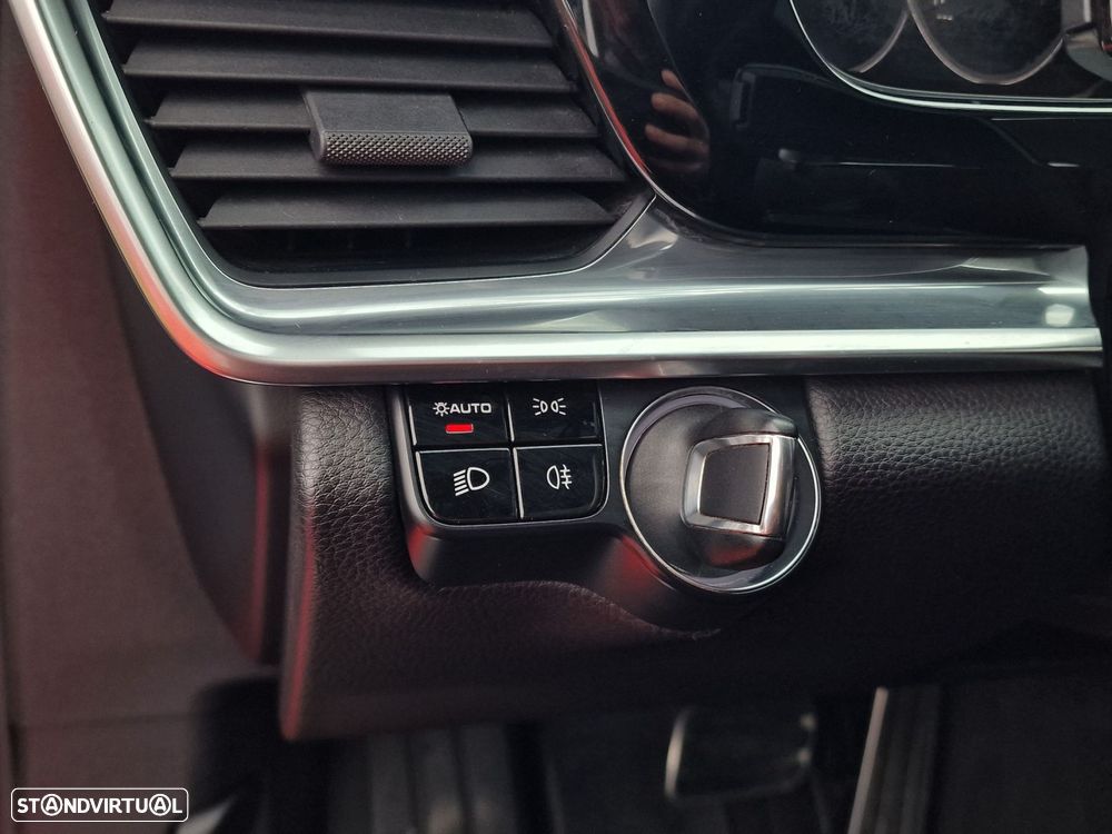 Porsche Panamera 4 E-Hybrid - 21