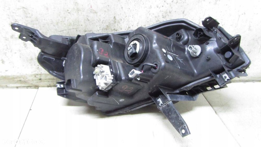 SUZUKI VITARA III LAMPA LEWA PRZÓD LED 14- - 7