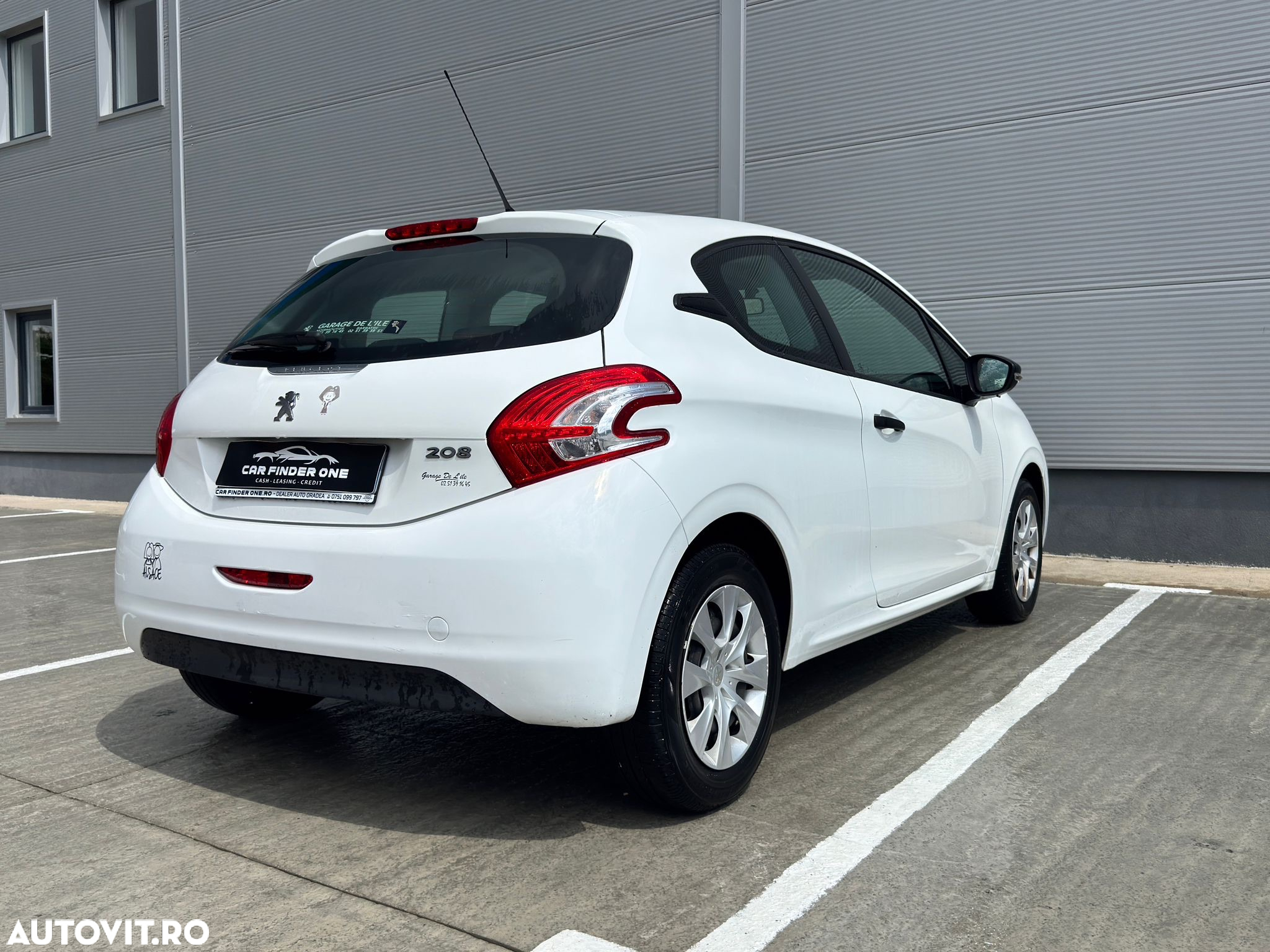 Peugeot 208 1.0 L PureTech Access - 4