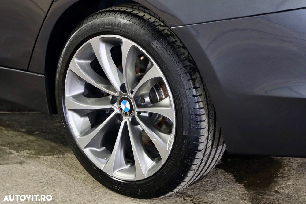 BMW Seria 3 320i Aut. Modern Line - 34