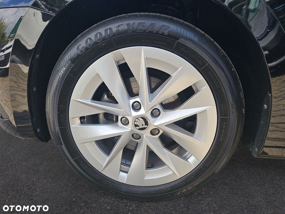 Skoda Octavia 2.0 TDI Style - 25