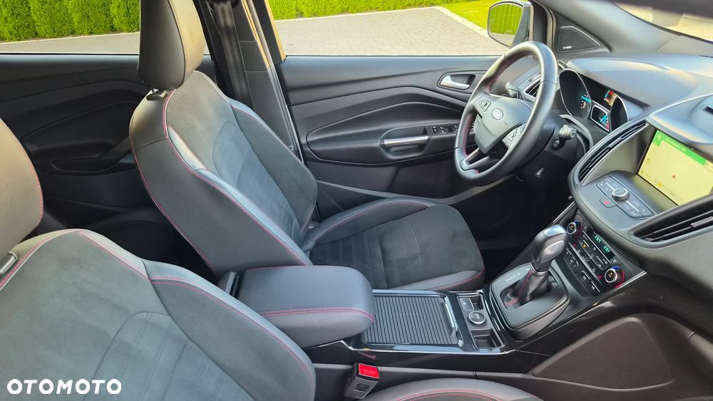 Ford Kuga 2.0 TDCi 4x4 ST-Line - 15