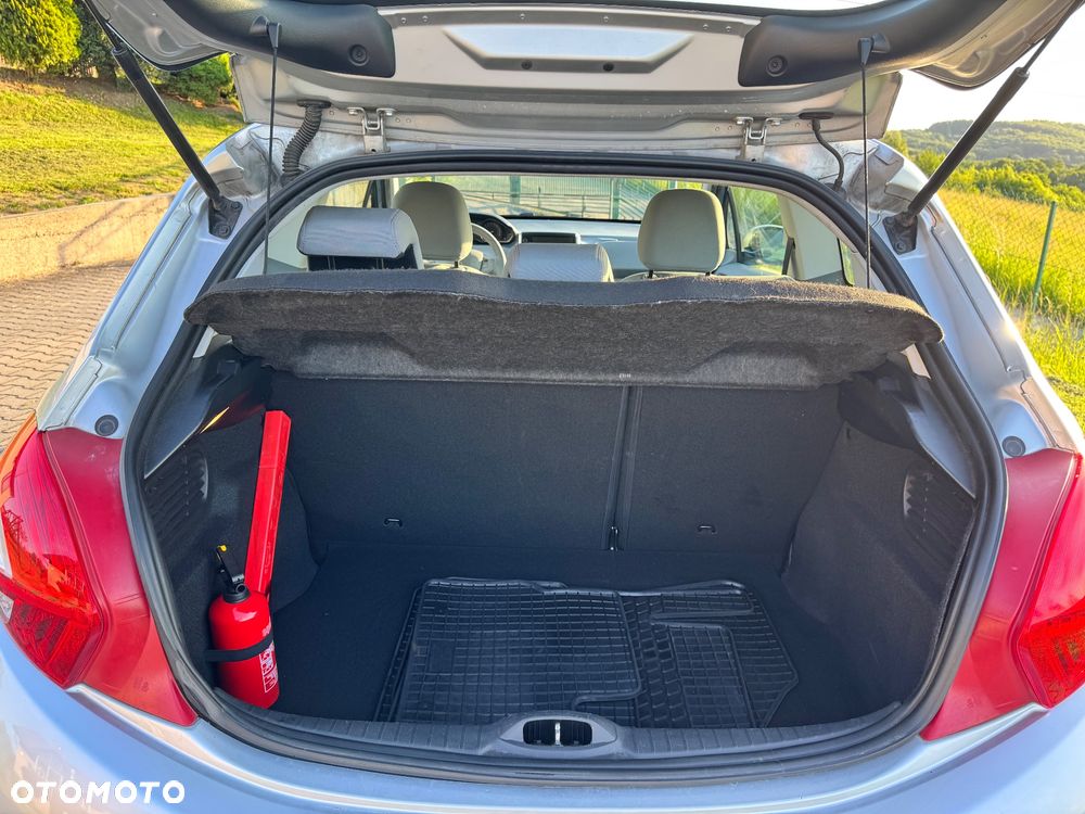 Peugeot 208 1.4 VTi Active - 8