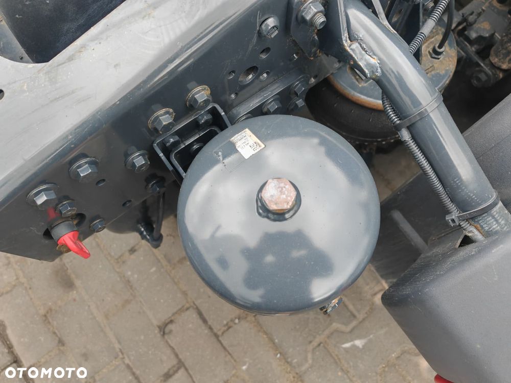 ZBIORNIK POWIETRZA BUTLA 10 LITRÓW PRAWA IVECO S WAY - 4