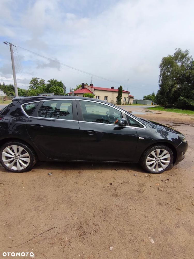 Opel Astra 1.6 CDTI Cosmo - 9