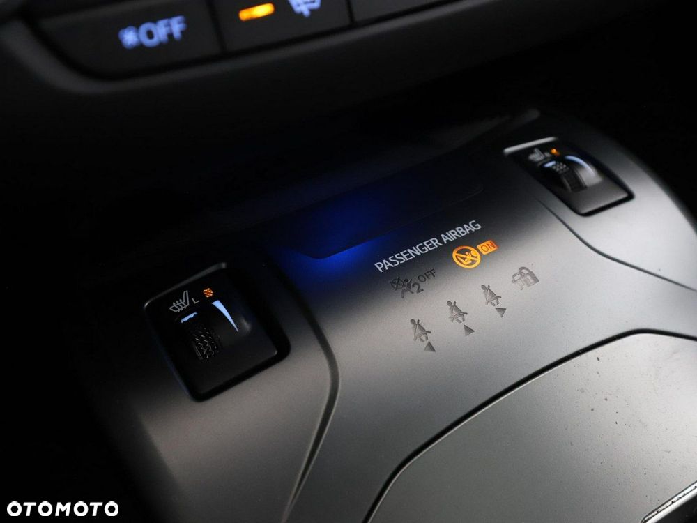 Toyota Avensis 1.8 Multidrive S Executive - 28