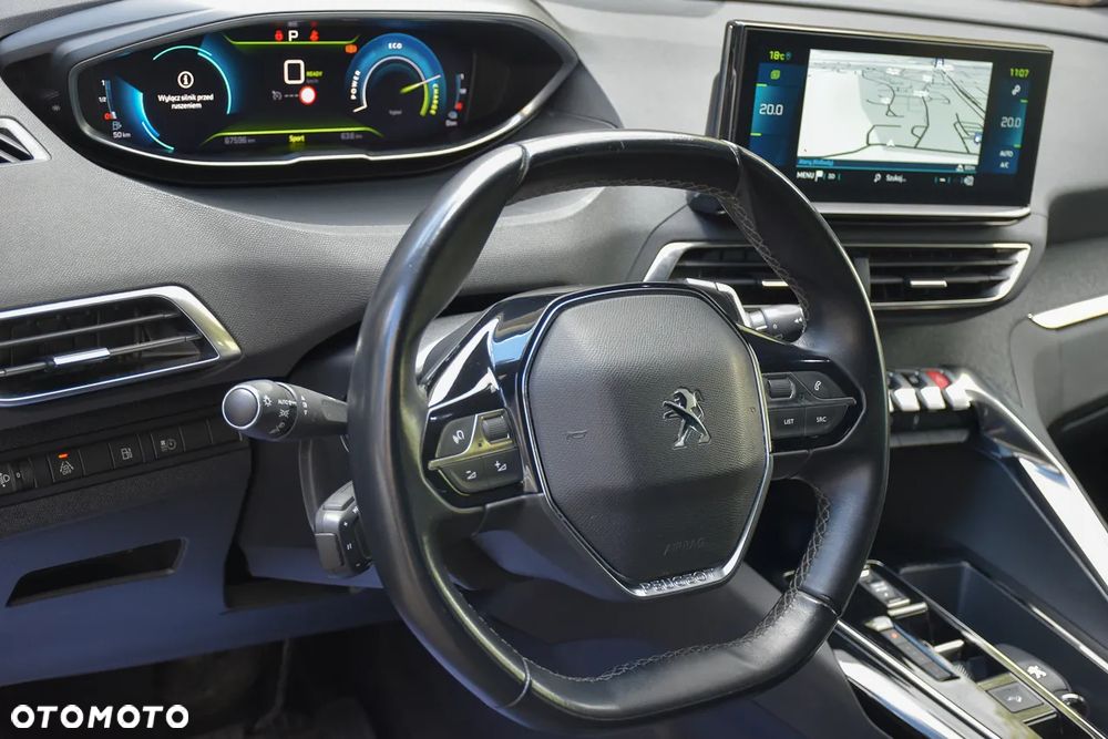 Peugeot 3008 1.6 PureTech HYbrid4 GT Line S&S EAT8 - 23