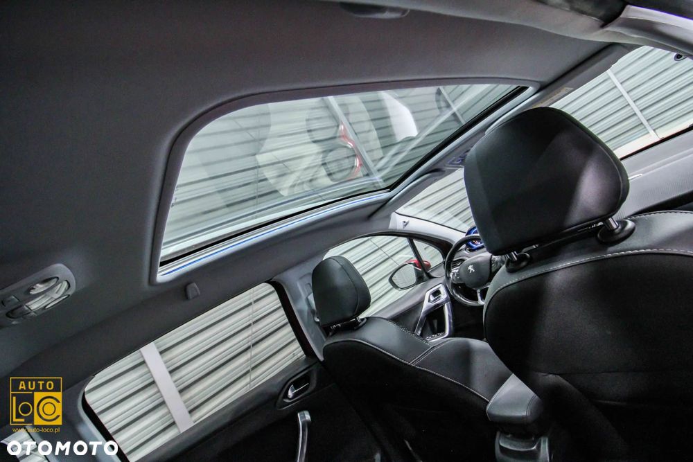 Peugeot 2008 1.2 Pure Tech GPF Allure S&S EAT6 - 13