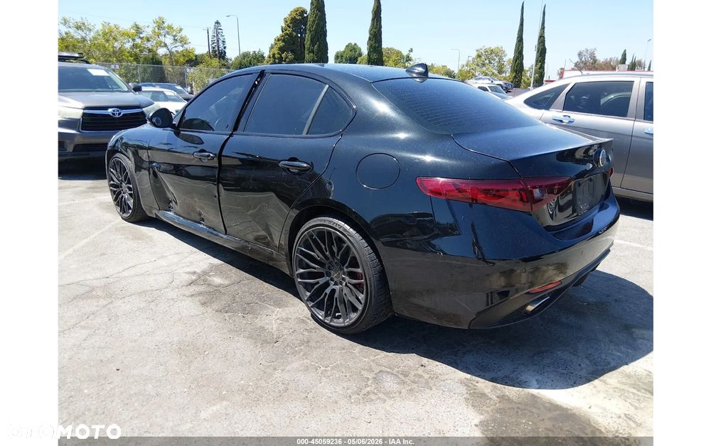 Alfa Romeo Giulia - 3