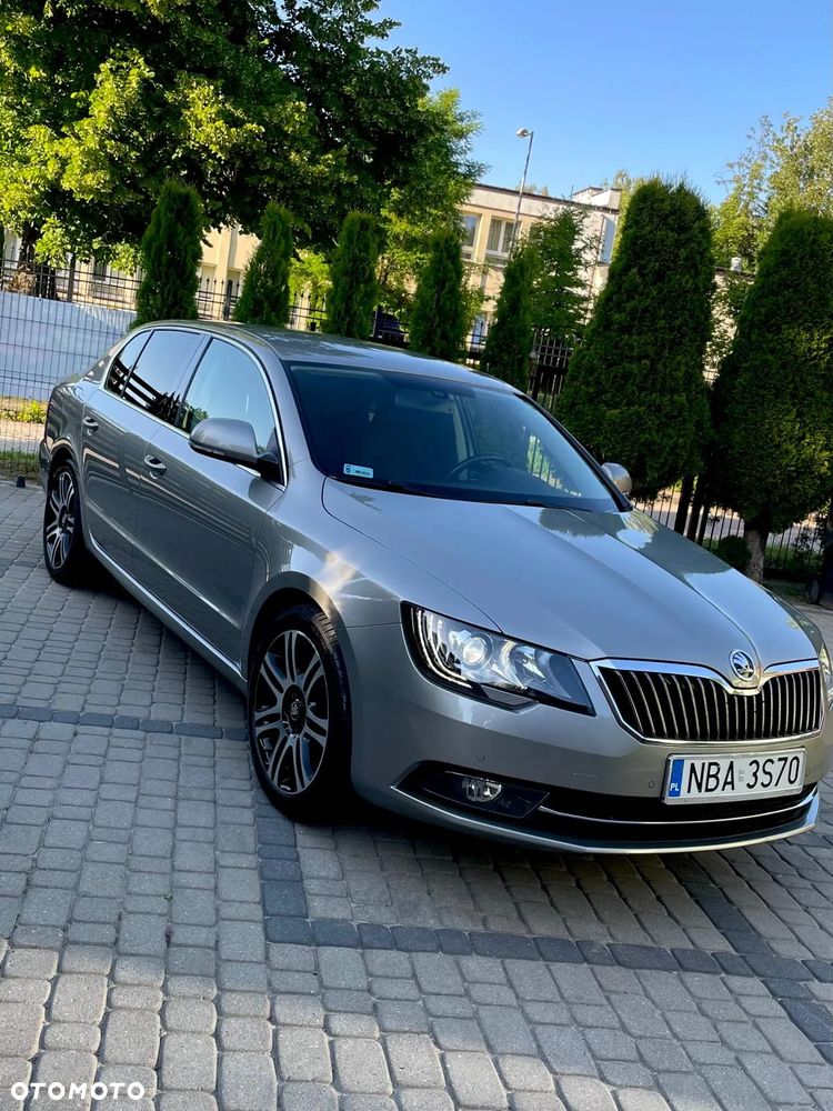 Skoda Superb 1.8 TSI Elegance DSG - 9
