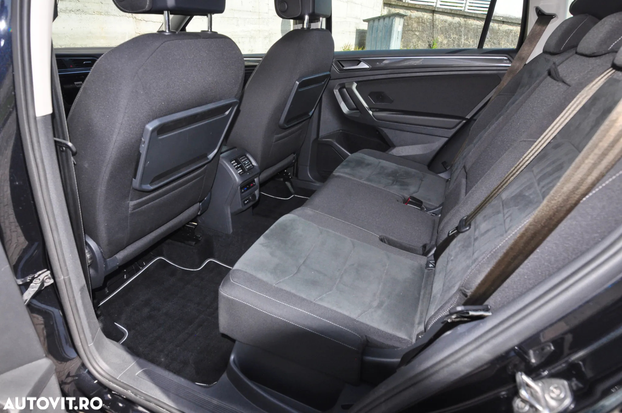Volkswagen Tiguan Allspace 2.0 TDI 4Mot DSG R-Line - 18