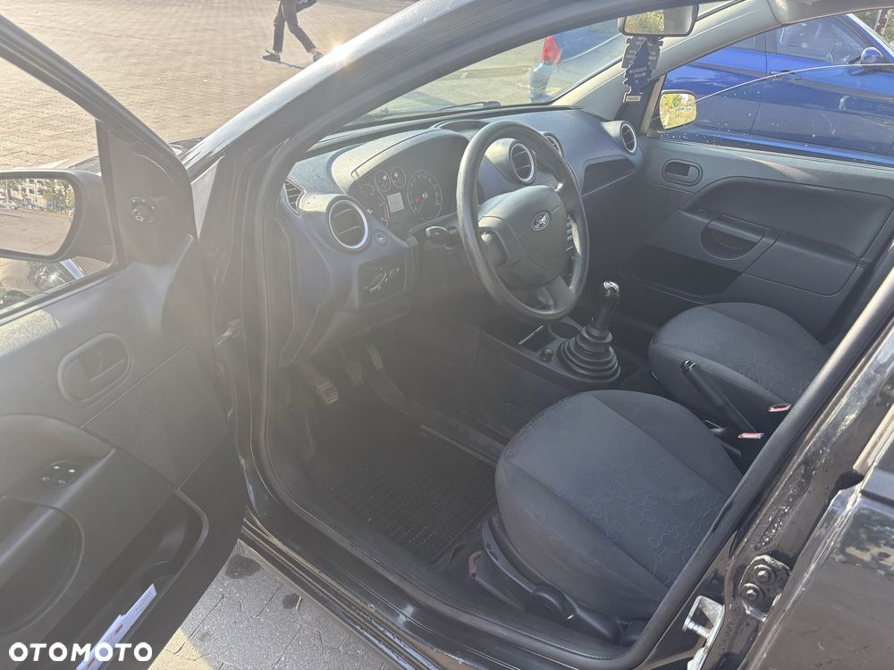 Ford Fiesta - 6