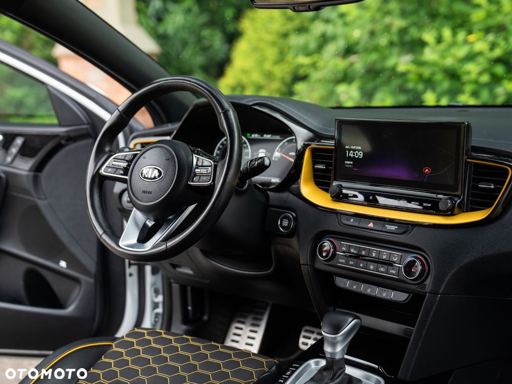 Kia XCeed 1.5 T-GDI Business Line DCT - 30