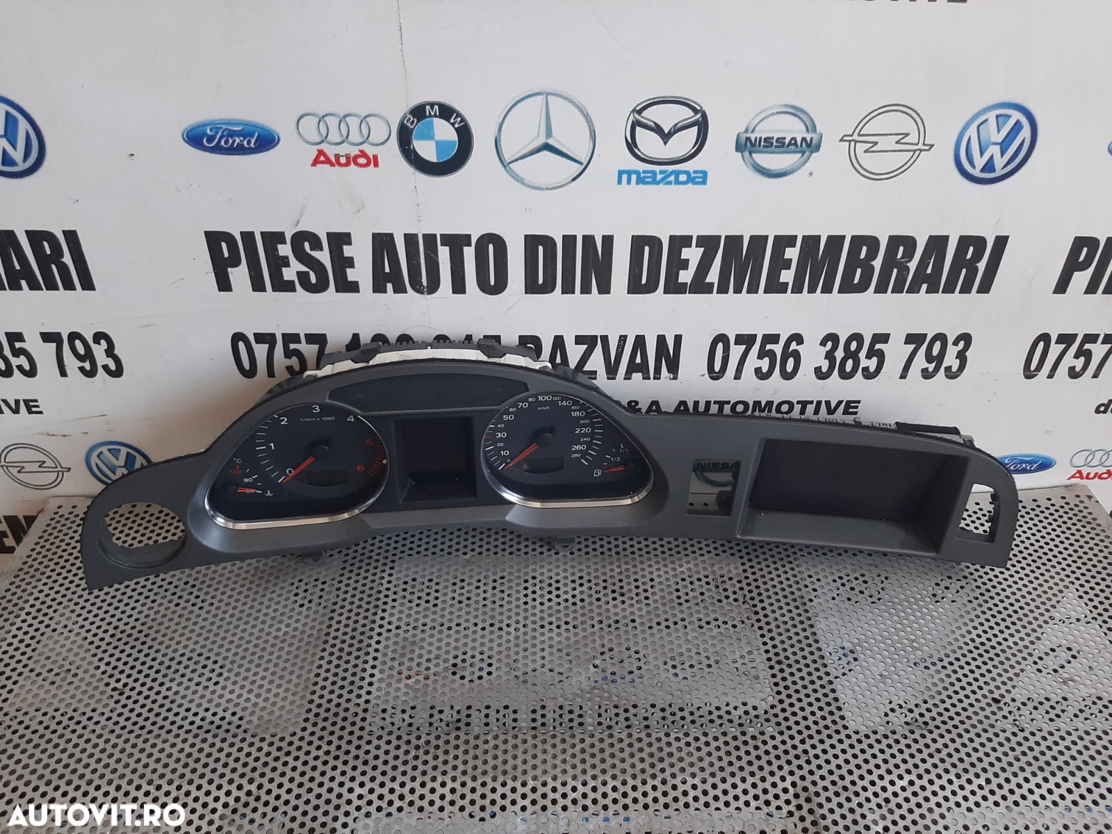 Ceasuri Bord Display Navigatie Ornament Bord Trim Audi A6 4F C6 An 2005-2010 Livram Oriunde In Tara - 2