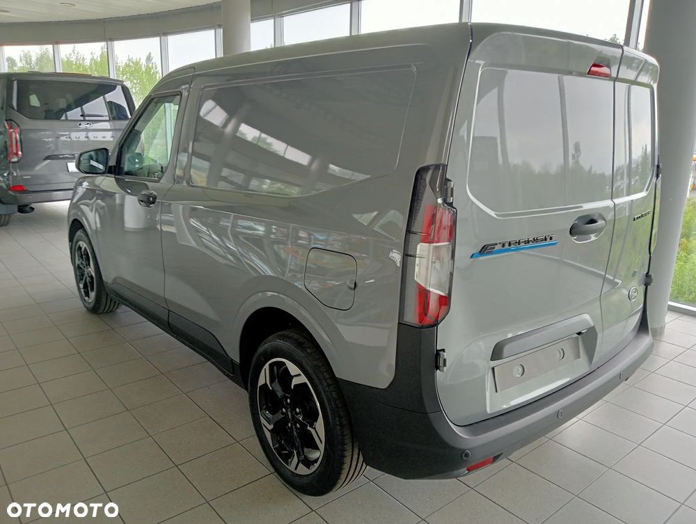 Ford E-Transit Couirer - 8