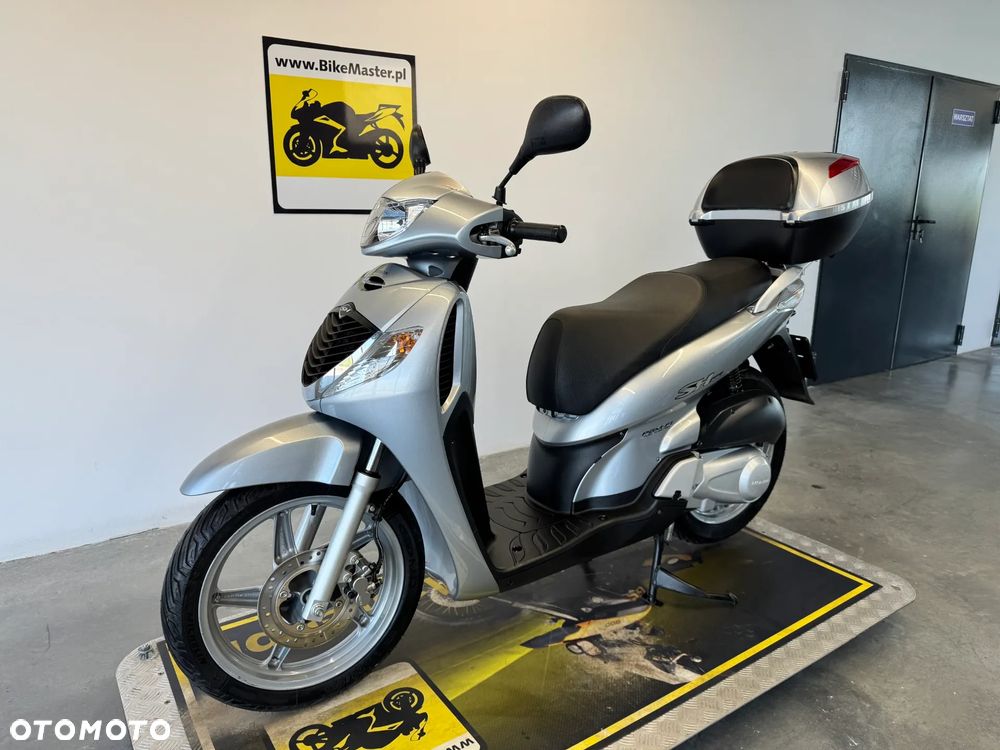 Honda SH - 4