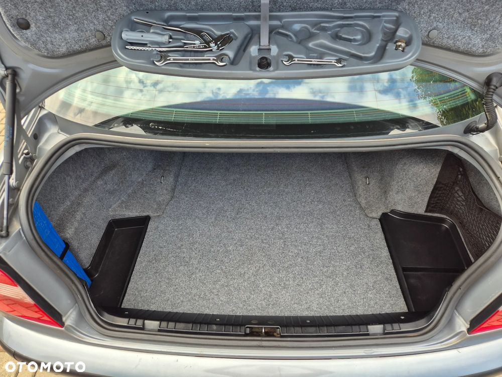BMW Seria 3 320i Edition Sport - 13