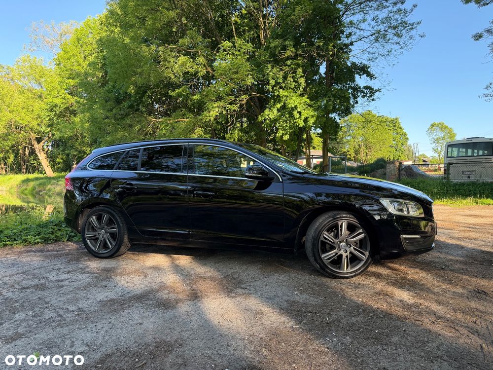 Volvo V60 D2 Drive-E Dynamic Edition (Momentum) - 8