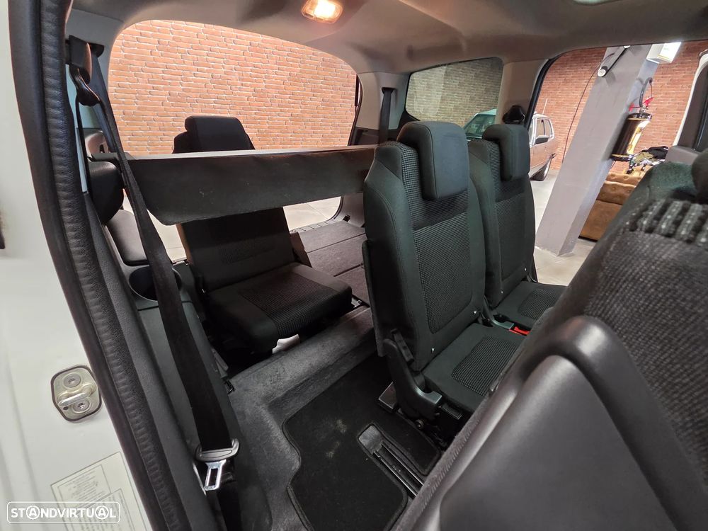 Peugeot 5008 BlueHDI 120 EAT6 Stop & Start Allure - 40
