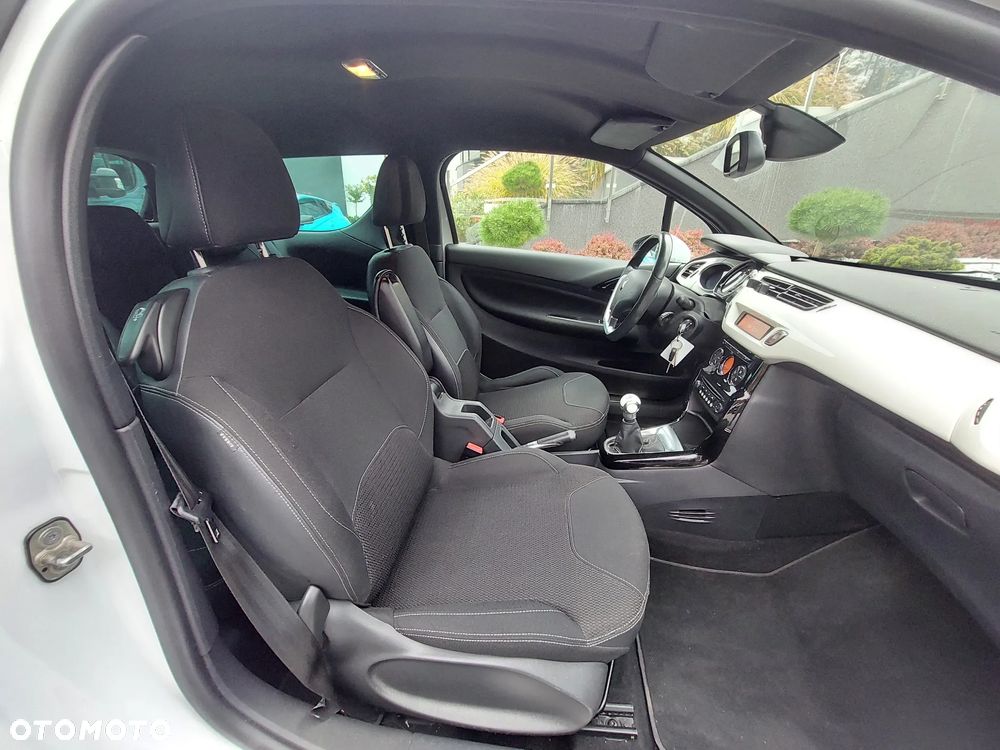 Citroën DS3 1.6 VTi SoChic - 11