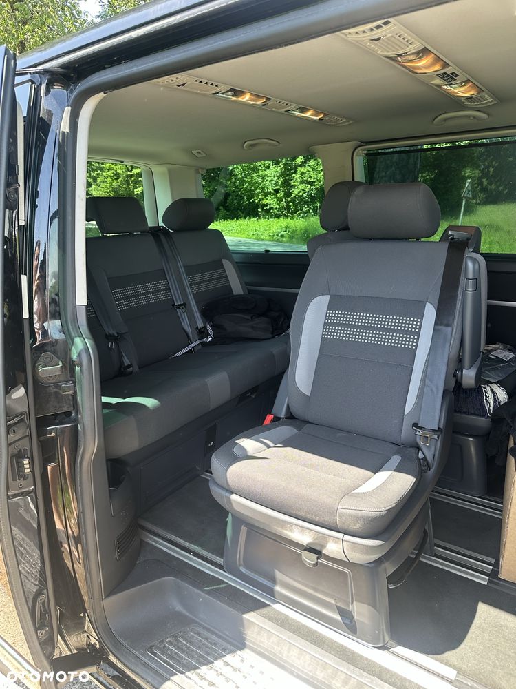 Volkswagen Multivan - 7